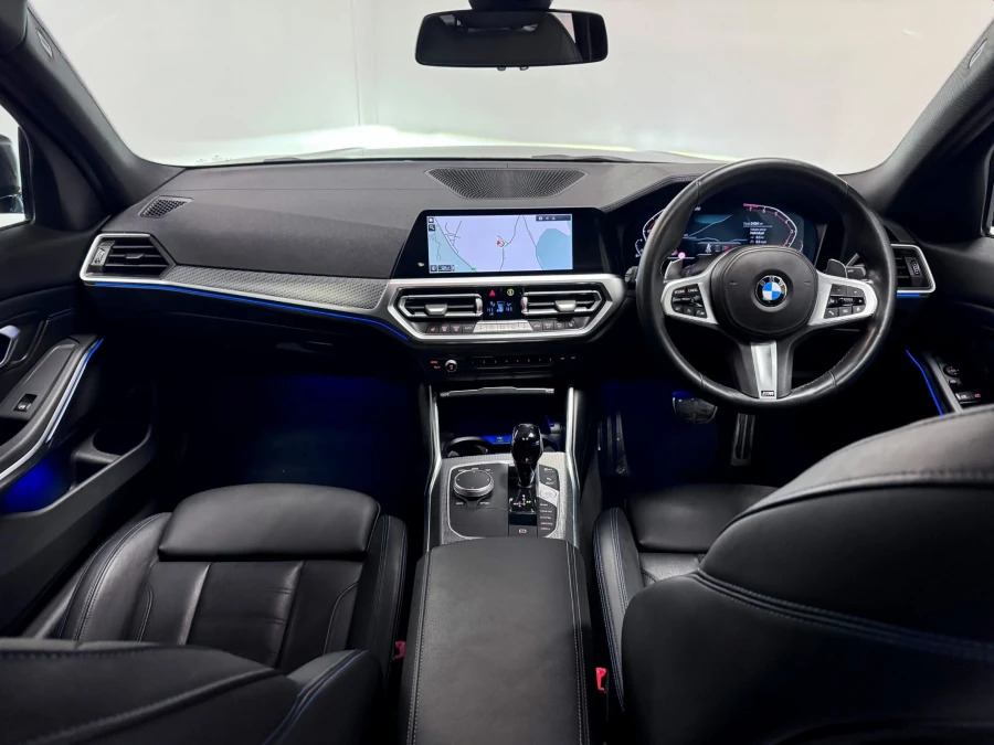 BMW 3 Series 320I M Sport Saloon LA22KNZ Black #2