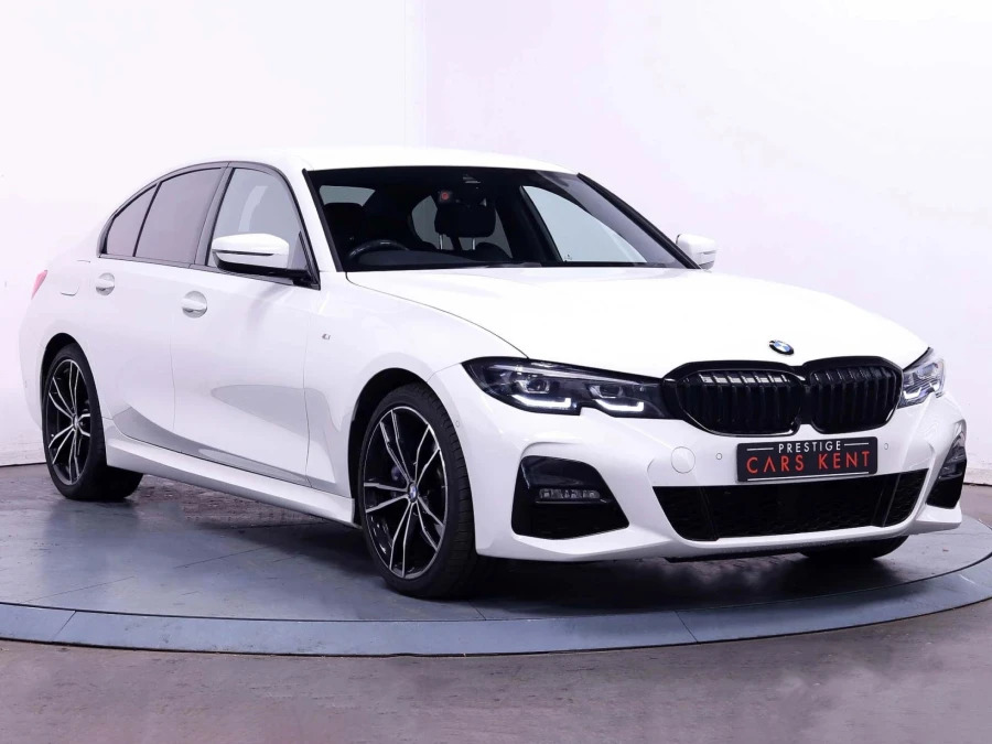 BMW 3 Series 320I Xdrive M Sport Saloon White