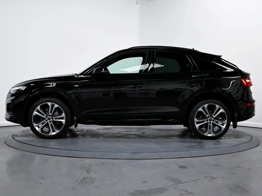 Audi Q5 2.0 Tdi 40 Black Edition Sportback S Tr YM73HYX Black #4