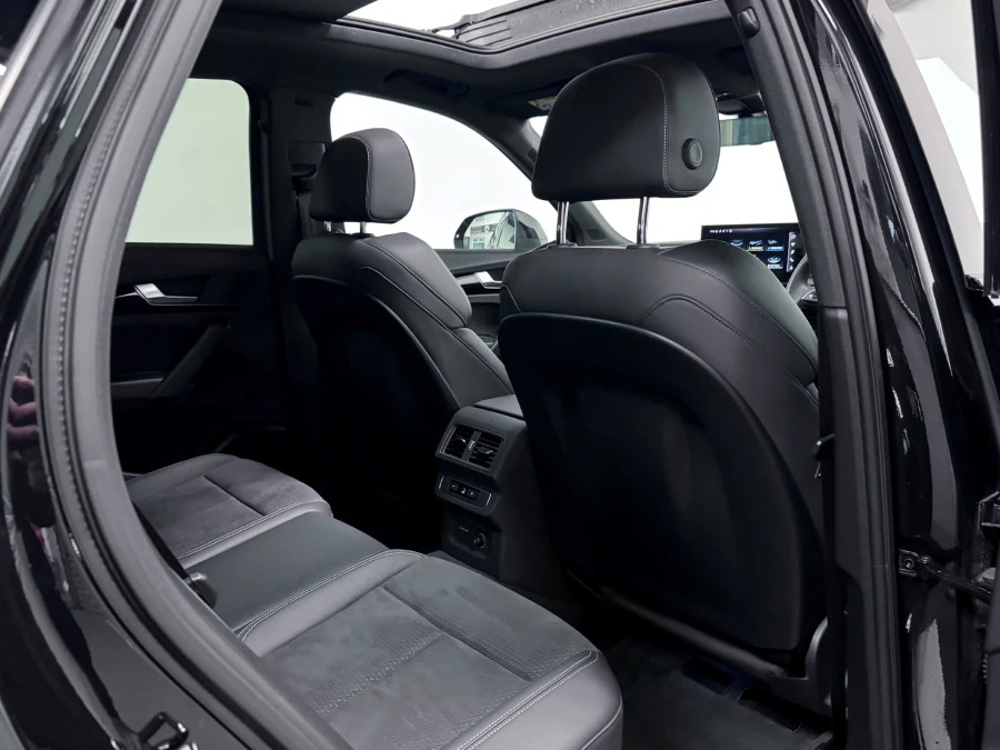 Audi Q5 2.0 Tdi 40 Black Edition Sportback S Tr YM73HYX Black #6