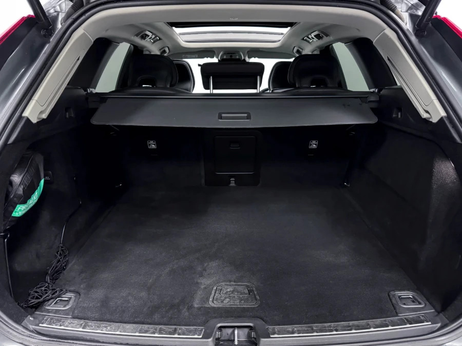 Volvo XC60 Inscription B5 WK21TXH Grey #5