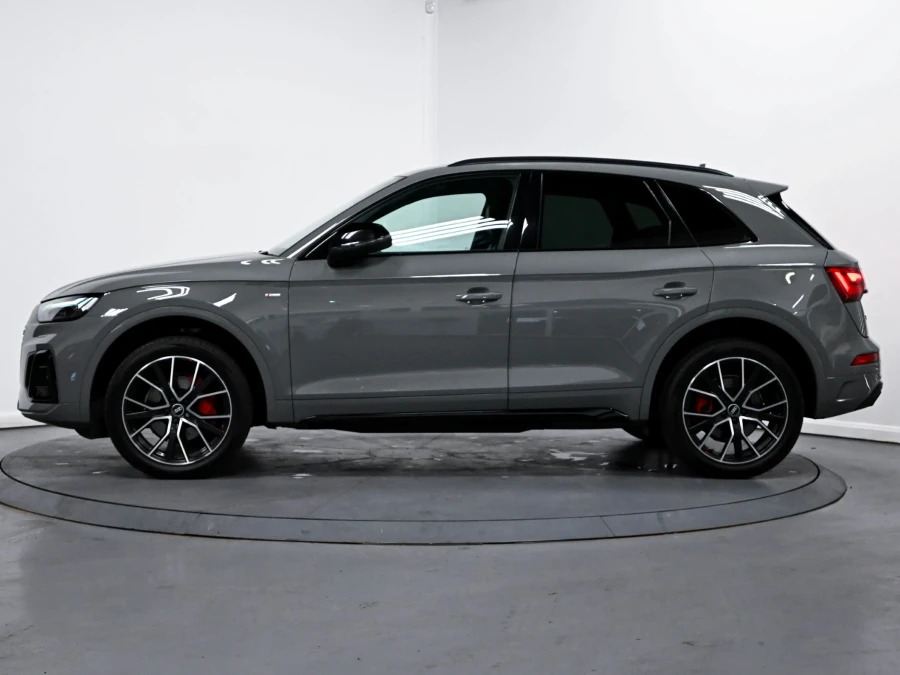 Audi Q5 2.0 Tdi 40 Edition 1 Suv S Tronic Quatt EO22LTE Grey #4