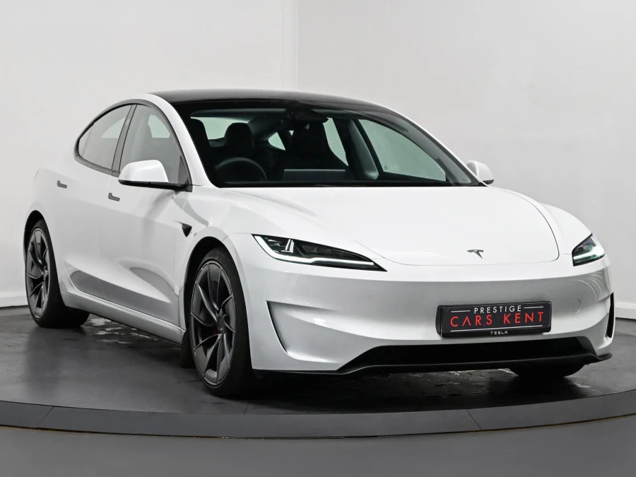 Tesla Model 3 Dual Motor Performance Saloon White