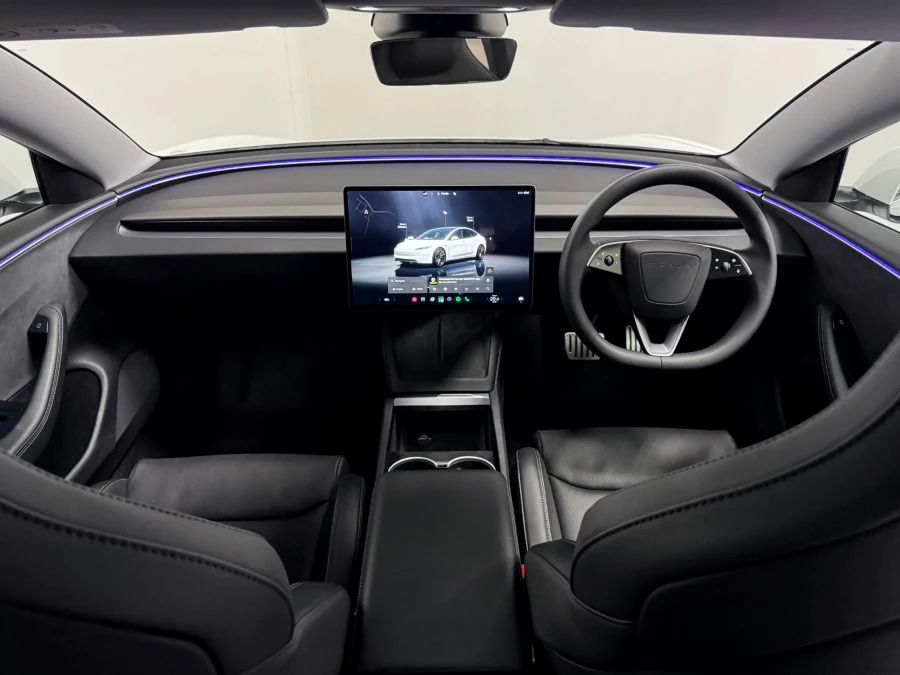 Tesla Model 3 Dual Motor Performance Saloon BT24JWW White #2