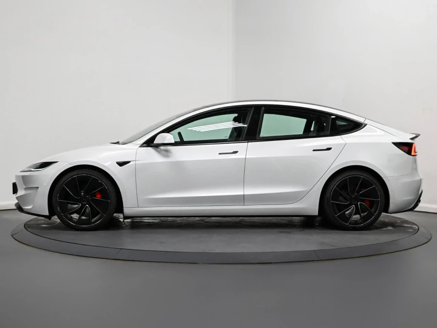 Tesla Model 3 Dual Motor Performance Saloon BT24JWW White #4
