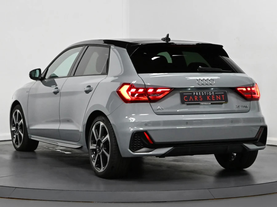 Audi A1 1.0 Tfsi 25 Black Edition Sportback S Tronic Euro LY72EZK Grey #3