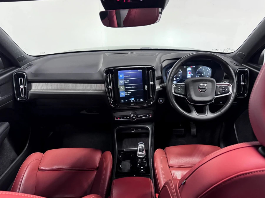 Volvo XC40 Inscription Pro D3 LM20BLV Black #2