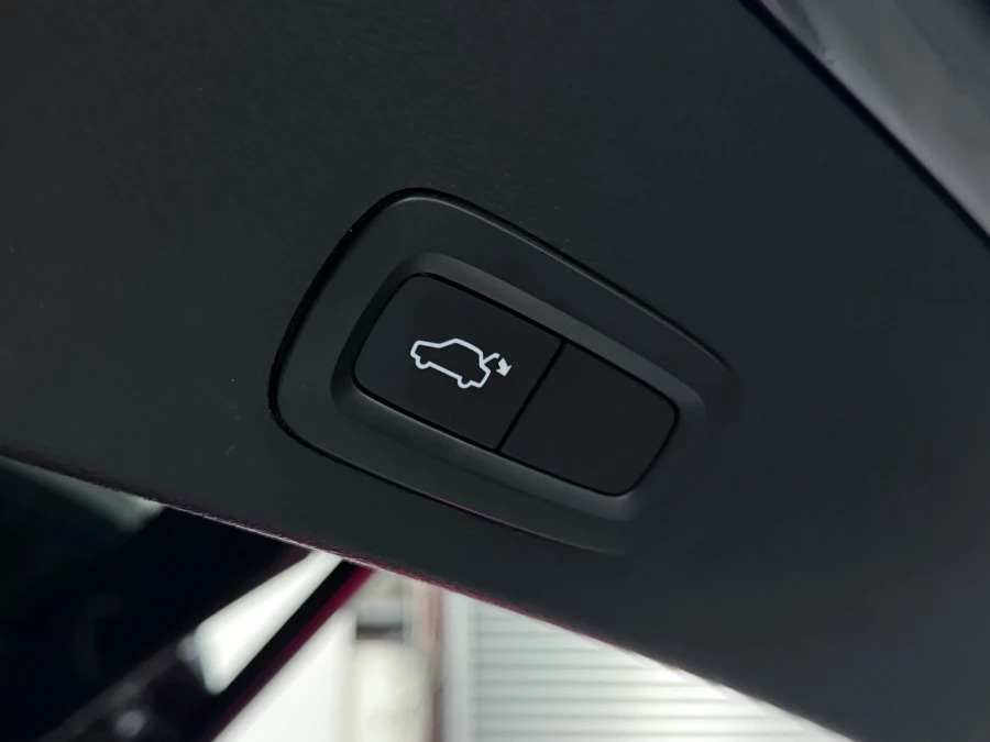 Volvo XC40 Inscription Pro D3 LM20BLV Black #6