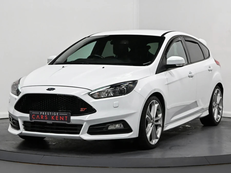 Ford Focus 2.0T Ecoboost St-3 Hatchback Eur GJ18XNB White #5