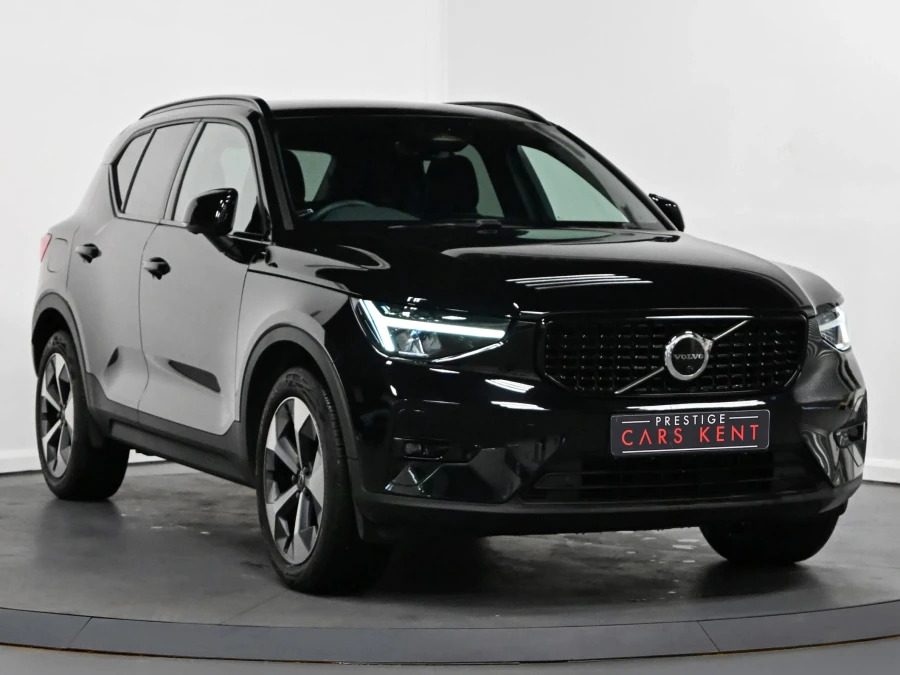 Volvo XC40 Plus B3 163 Hp Black