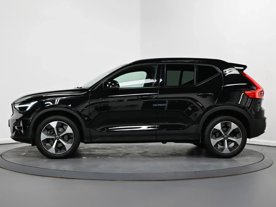 Volvo XC40 Plus B3 163 Hp LS23HNJ Black #4