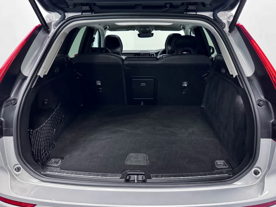 Volvo XC60 Plus Dark T6 Awd 350 Hp RO24SYP Silver #5