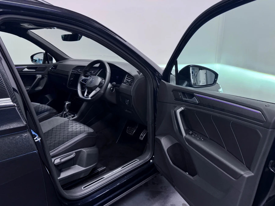 Volkswagen Tiguan 1.5 Tsi R-line Suv Dsg Euro 6 Ss 15 MW21DJE Black #6