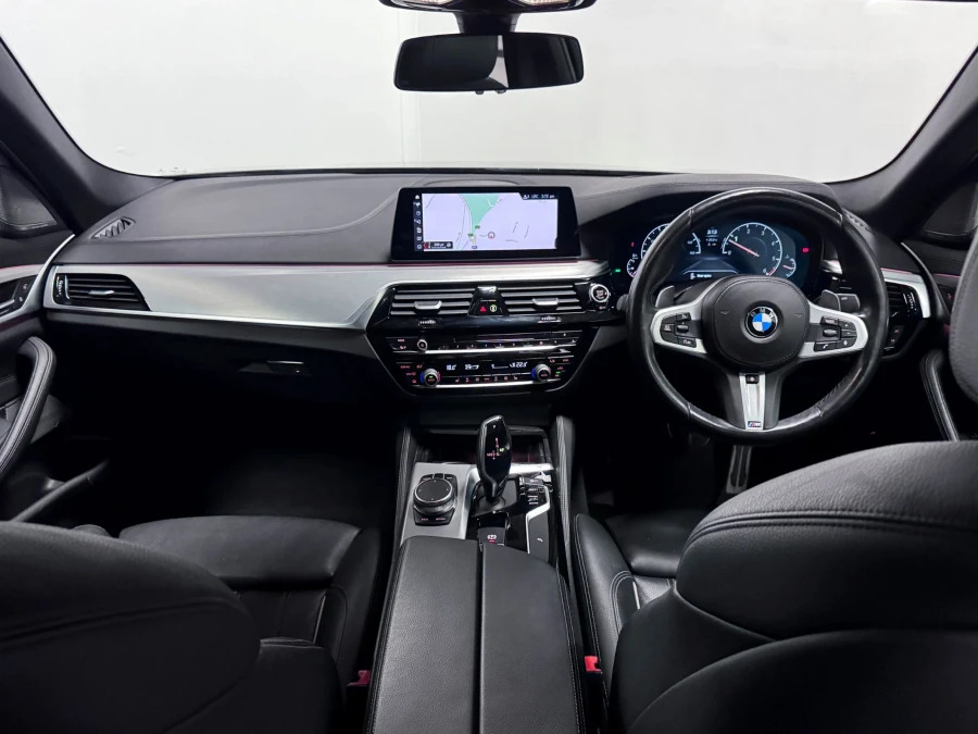 BMW 5 Series 530D Xdrive M Sport Saloon Grey #2