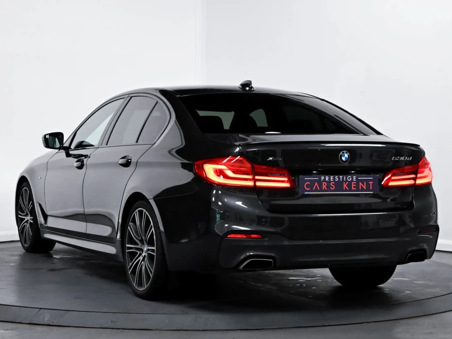 BMW 5 Series 530D Xdrive M Sport Saloon Grey #3