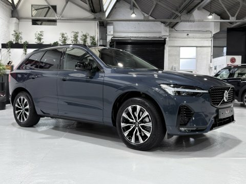 Volvo XC60 B4 Plus Mhev HK23GCV Blue #2