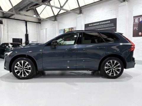 Volvo XC60 B4 Plus Mhev HK23GCV Blue #6