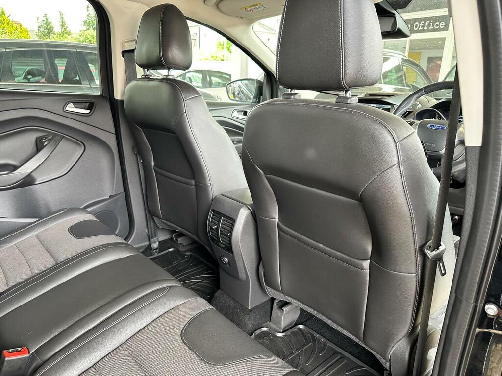 Ford Kuga Suv 2.0 Tdci Titanium Awd Euro 6 Ss 20161 Black #4
