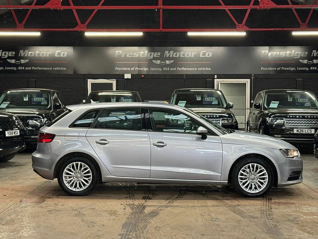 Audi A3 Tdi Se Technik YJ15VMW Silver #3