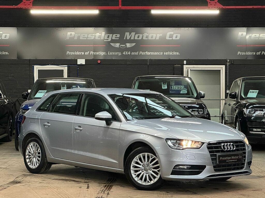 Audi A3 Tdi Se Technik YJ15VMW Silver #2