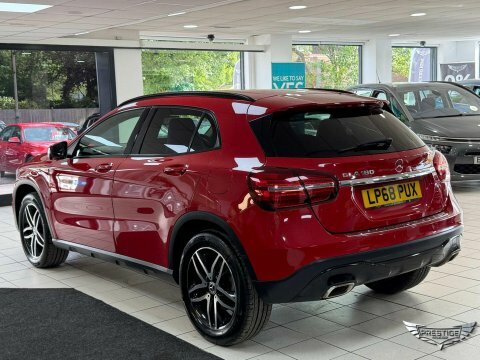 Mercedes-Benz GLA Class 1.6 Gla180 Urban LP68PUX Red #4