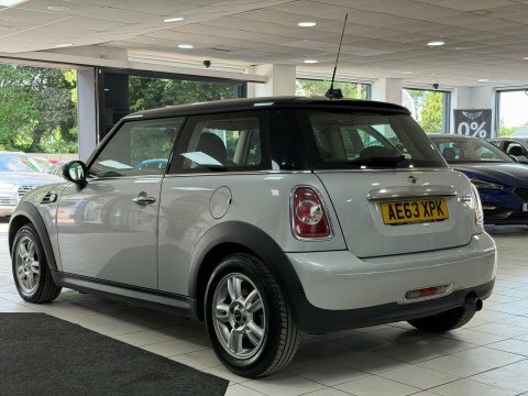 Mini Hatch 1.6 Cooper Euro AE63XPK Silver #4