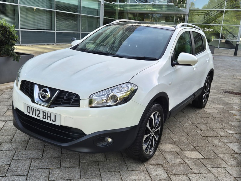 Nissan Qashqai 1.6 N-tec 2Wd Euro White #2