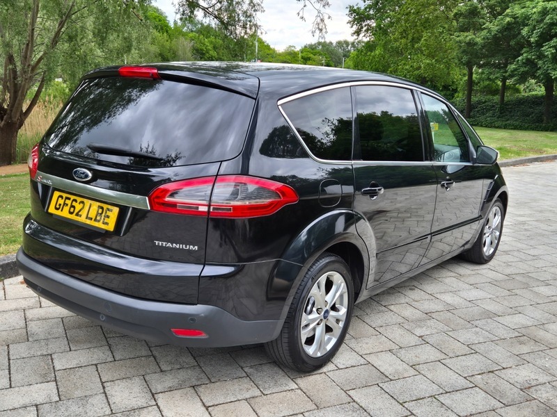 Ford S-Max 2.0 Tdci Titanium Mpv Black #4