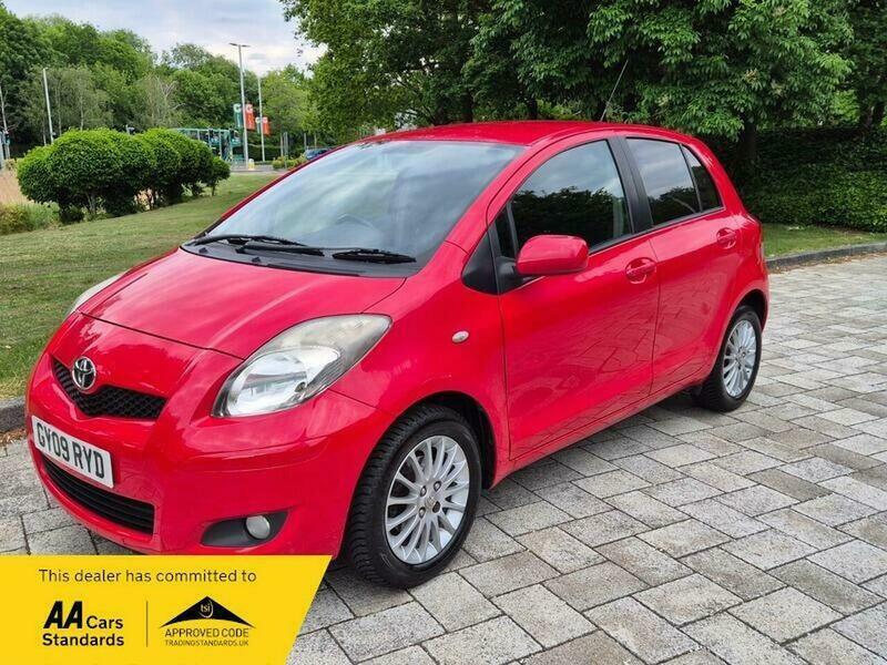 Toyota Yaris 1.33 Dual Vvt-i Sr Red