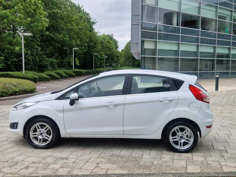 Ford Fiesta 1.25 Zetec Hatchback BU63WDE White #6