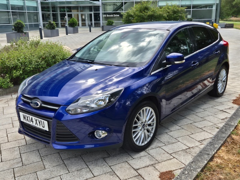 Ford Focus 1.0T Ecoboost Zetec Hatchback Blue #2
