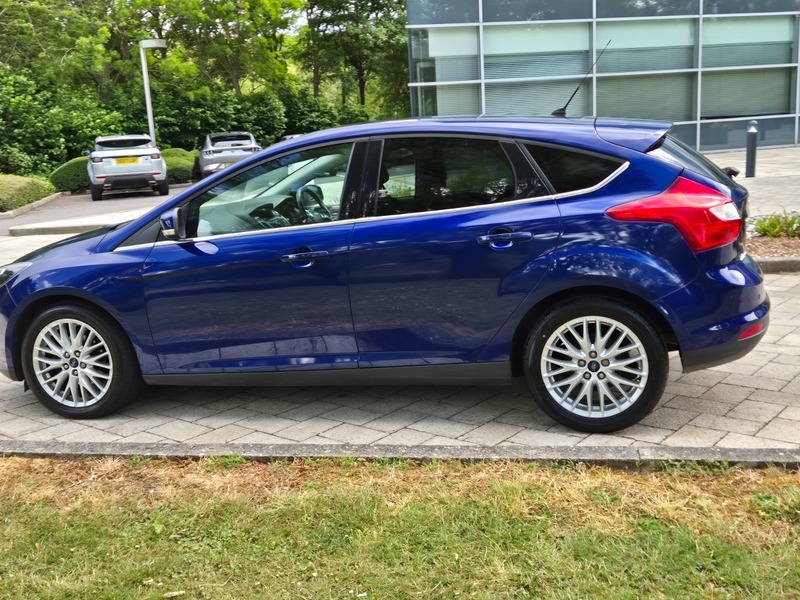 Ford Focus 1.0T Ecoboost Zetec Hatchback Blue #6