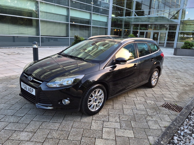 Ford Focus 1.6 Titanium Estate Black #2