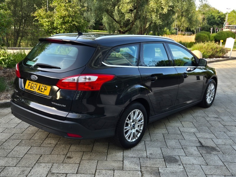 Ford Focus 1.6 Titanium Estate Black #3