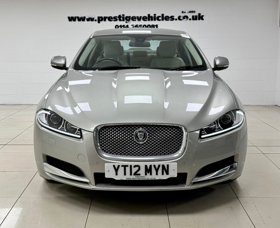 Jaguar XF 2.2D Luxury YT12MYN #5