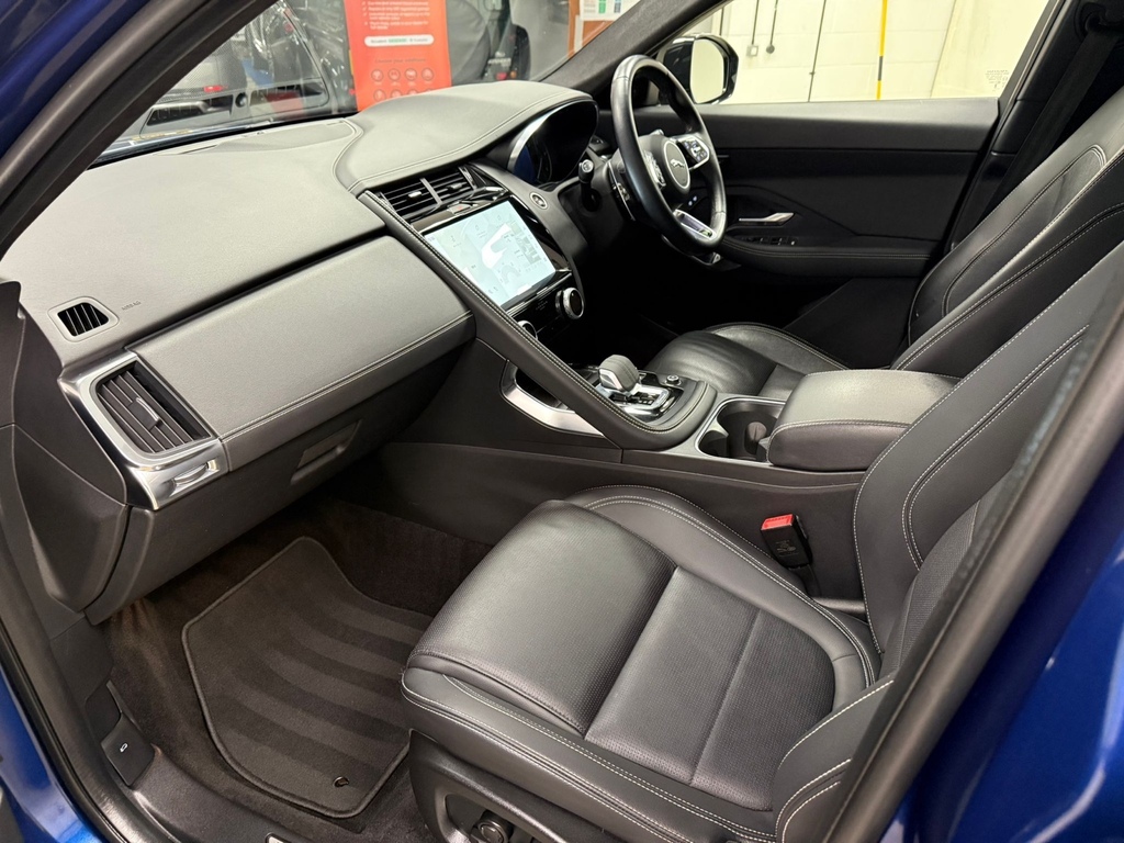 Jaguar E-Pace 2.0 D200 R-dynamic Black - One Owner - Fu PO23ZZP #2