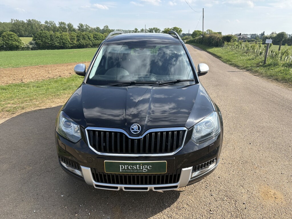 Skoda Yeti Suv 1.2 Tsi Se L 2016 FA65DYJ Black #5