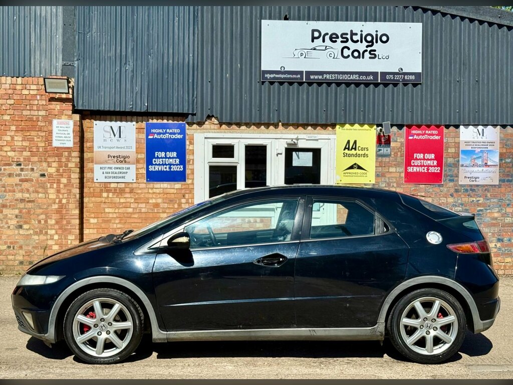 Honda Civic 1.8 I-vtec Es RJ57ULS Black #4