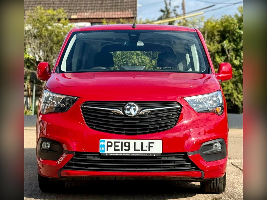 Vauxhall Combo Life 1.2 Turbo Energy Euro 6 Ss PE19LLF Red #2