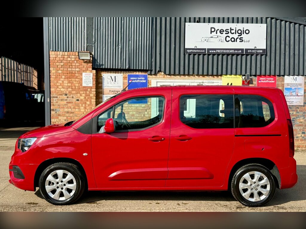 Vauxhall Combo Life 1.2 Turbo Energy Euro 6 Ss PE19LLF Red #4