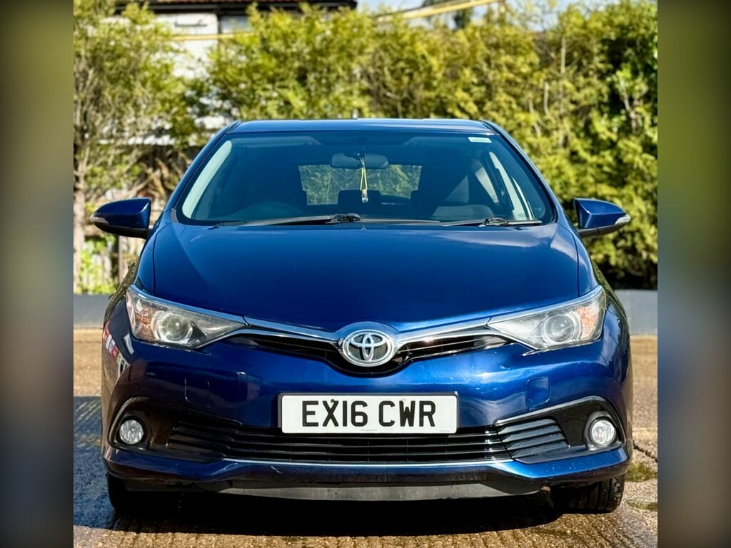 Toyota Auris 1.6 D-4d Business Edition Euro 6 Ss Blue