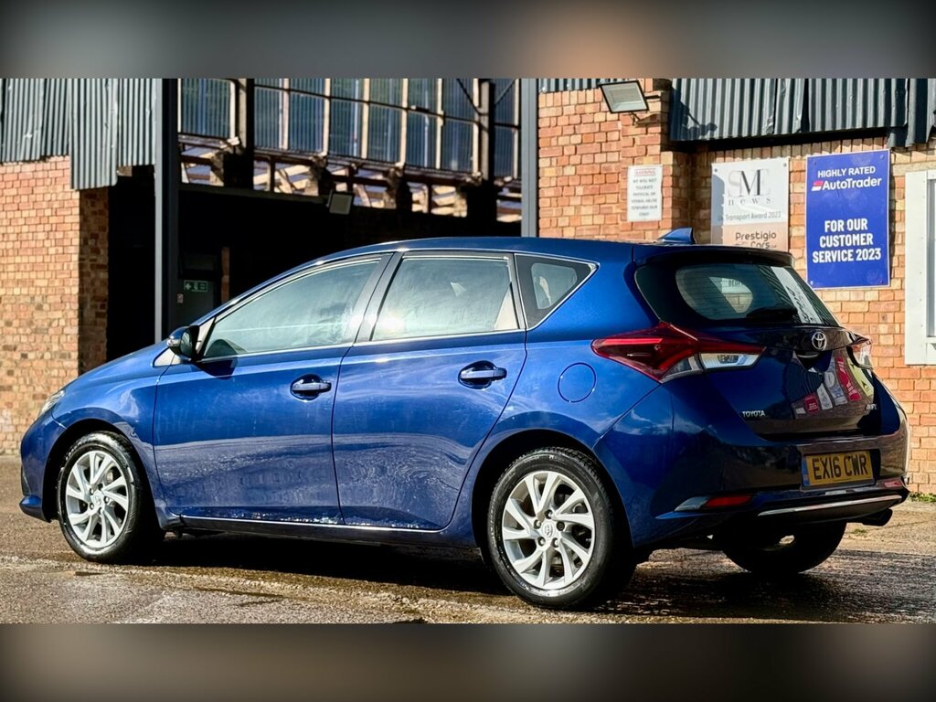Toyota Auris 1.6 D-4d Business Edition Euro 6 Ss EX16CWR Blue #2