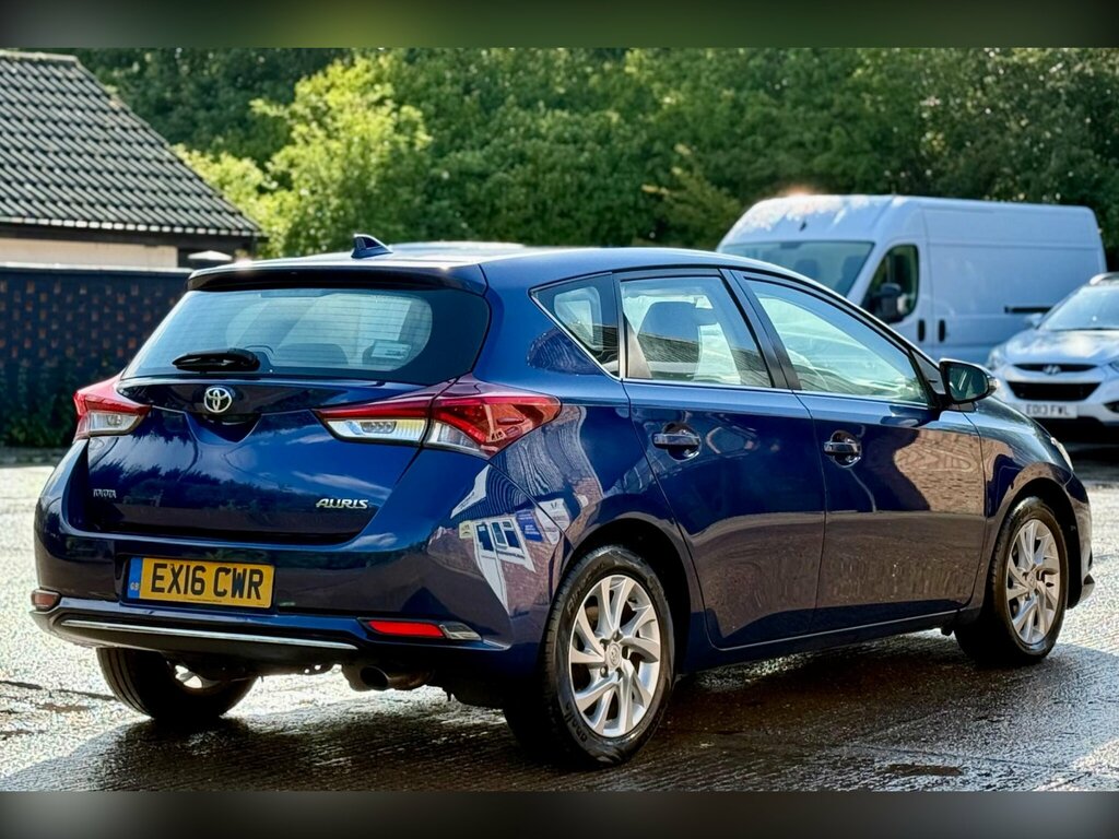 Toyota Auris 1.6 D-4d Business Edition Euro 6 Ss EX16CWR Blue #4