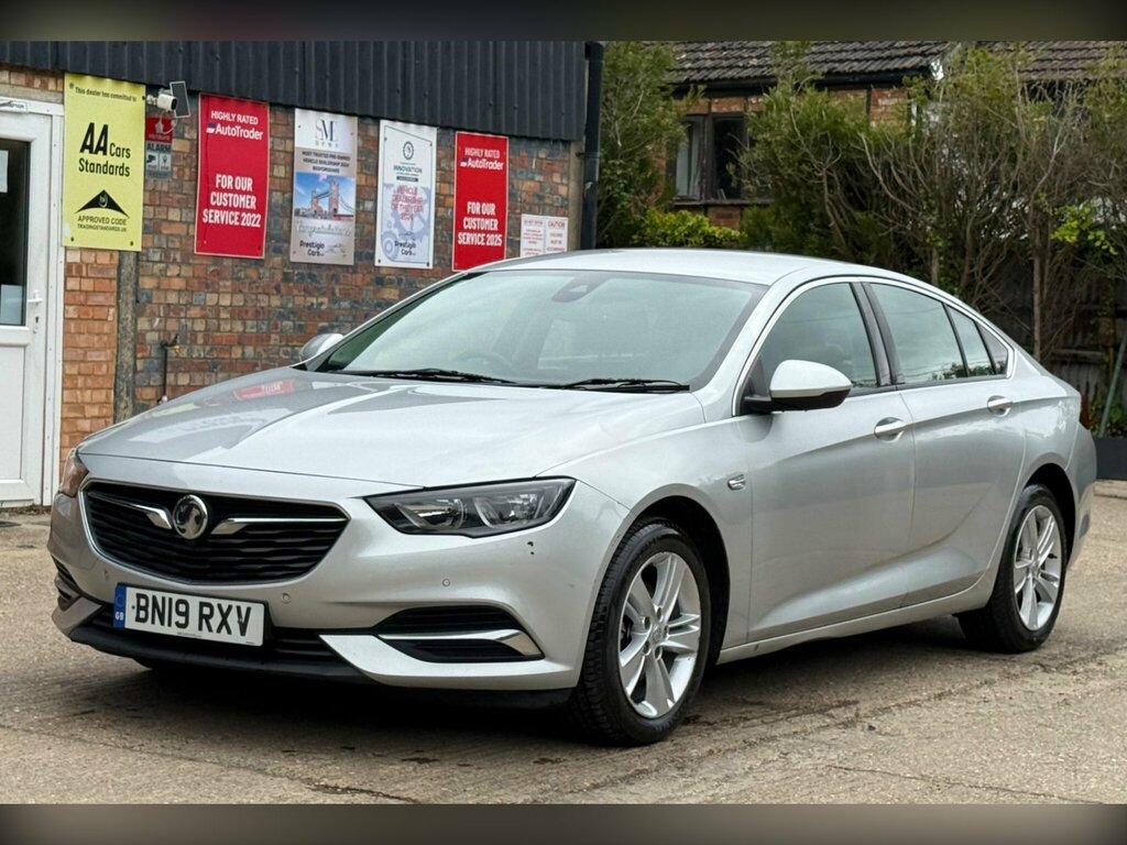 Vauxhall Insignia 1.6 Turbo D Ecotec Tech Line Nav Grand Sport Euro BN19RXV Silver #3