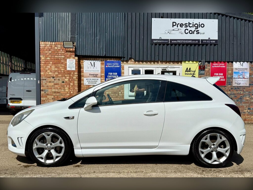 Vauxhall Corsa 1.6T 16V Vxr Euro 5 White #4
