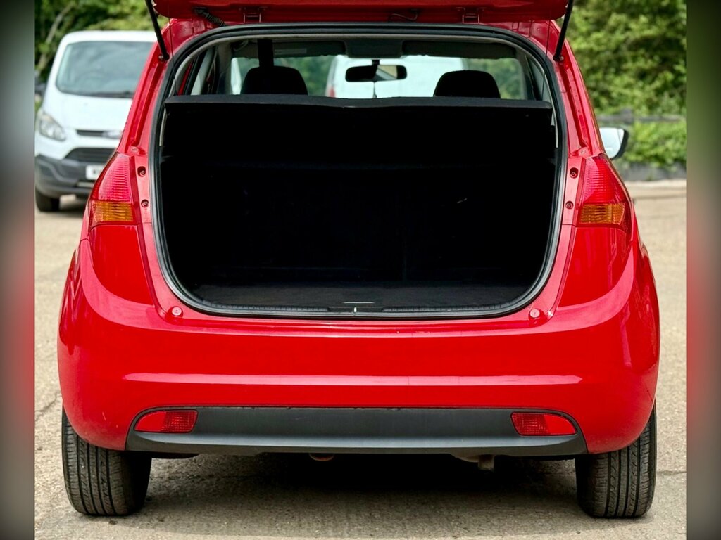 Kia Venga 1.4 1 89 Bhp Blue #17