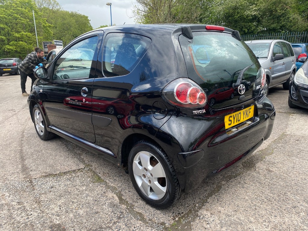 Toyota Aygo 1.0 Vvt-i Black 2010 SY10YKF Black #5