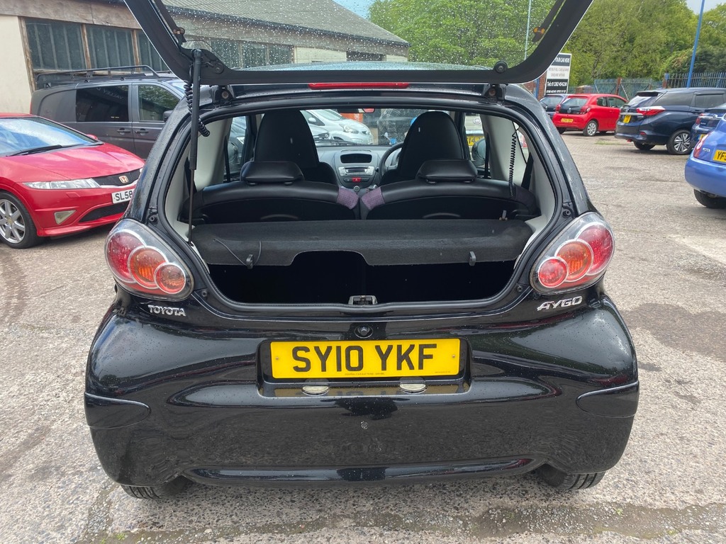Toyota Aygo 1.0 Vvt-i Black 2010 SY10YKF Black #4