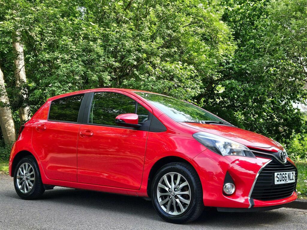 Toyota Yaris Hatchback 1.33 Dual Vvt-i Icon Euro 6 Safety SD66NLZ Red #4