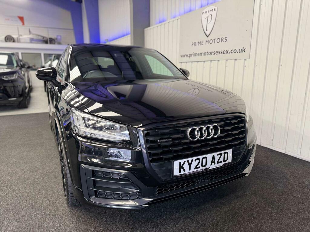 Audi Q2 Black Edition Black #4